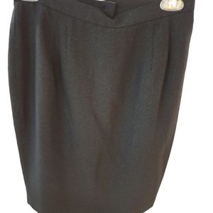 Skirt 6P Black Lined By Larry Levine Petite Suits in Polyester